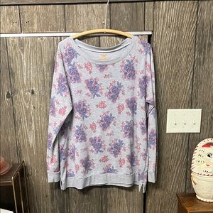 Faded Glory Light Gray Floral Pullover Sweater with Pink and Purple Roses